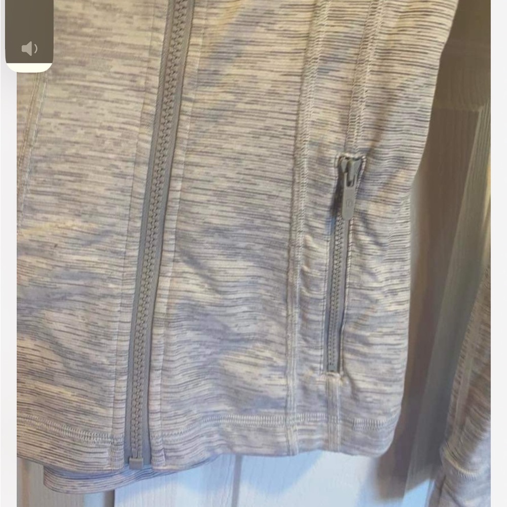 Lululemon Full Zip Running Jacket Size 2 - image 2